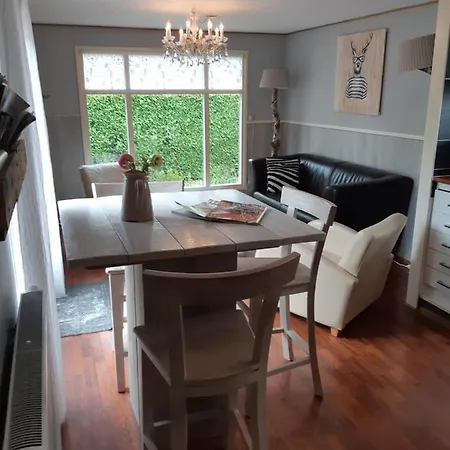 Chalet Eik הונדרלו